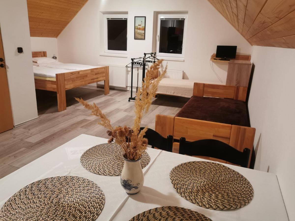 פרכאטיצ'ה Apartman U Brabcu מראה חיצוני תמונה