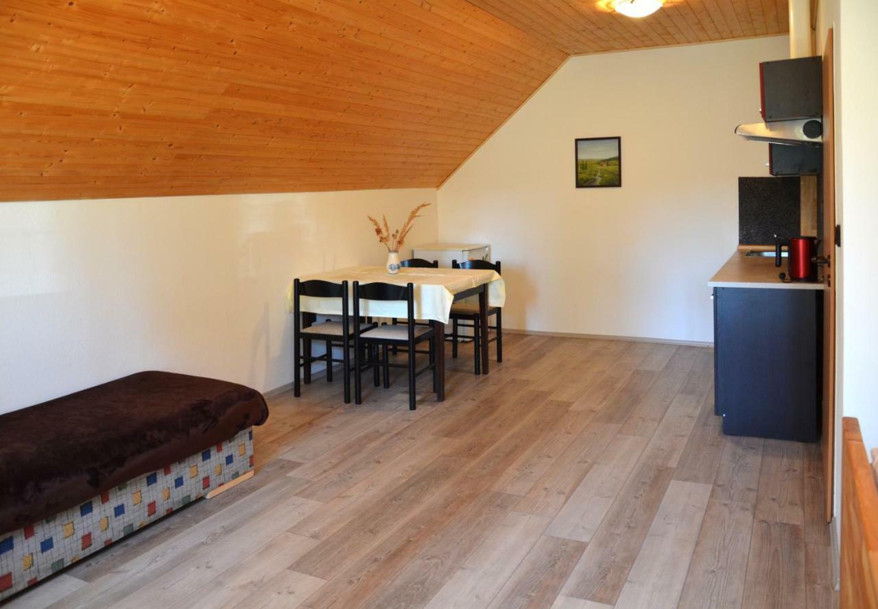 פרכאטיצ'ה Apartman U Brabcu מראה חיצוני תמונה